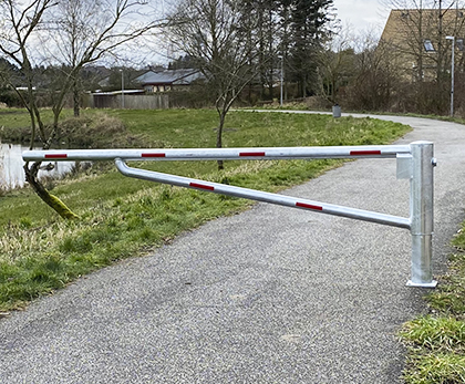 SVINGBOM UDEN ANSLAG