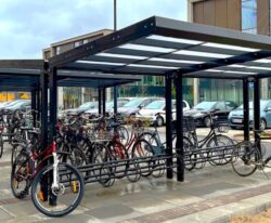 CASA 11 – Enkelt- eller dobbeltsidet cykeloverdækning