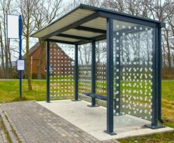 CREDO – Enkelt skur til kollektive trafikstop eller cykelparkering