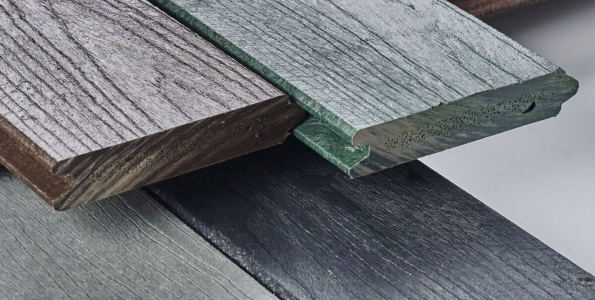 Genbrugsplast planker brædder og planker i 100% vedligeholdelsesfrit genbrugsplast. . Plastplanker 2,8x13,8 , 4,5x12,0 cm til terrænsikring