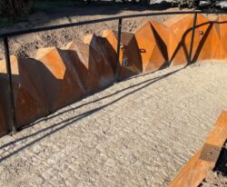 corten stensætning 452 trekanter