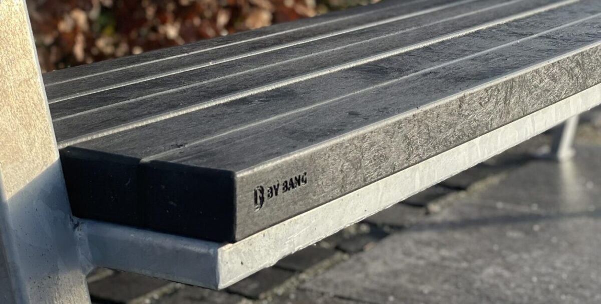 By Bang Bordbænkesæt med plast planker