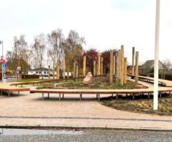 Kompasbænken cirkelplint