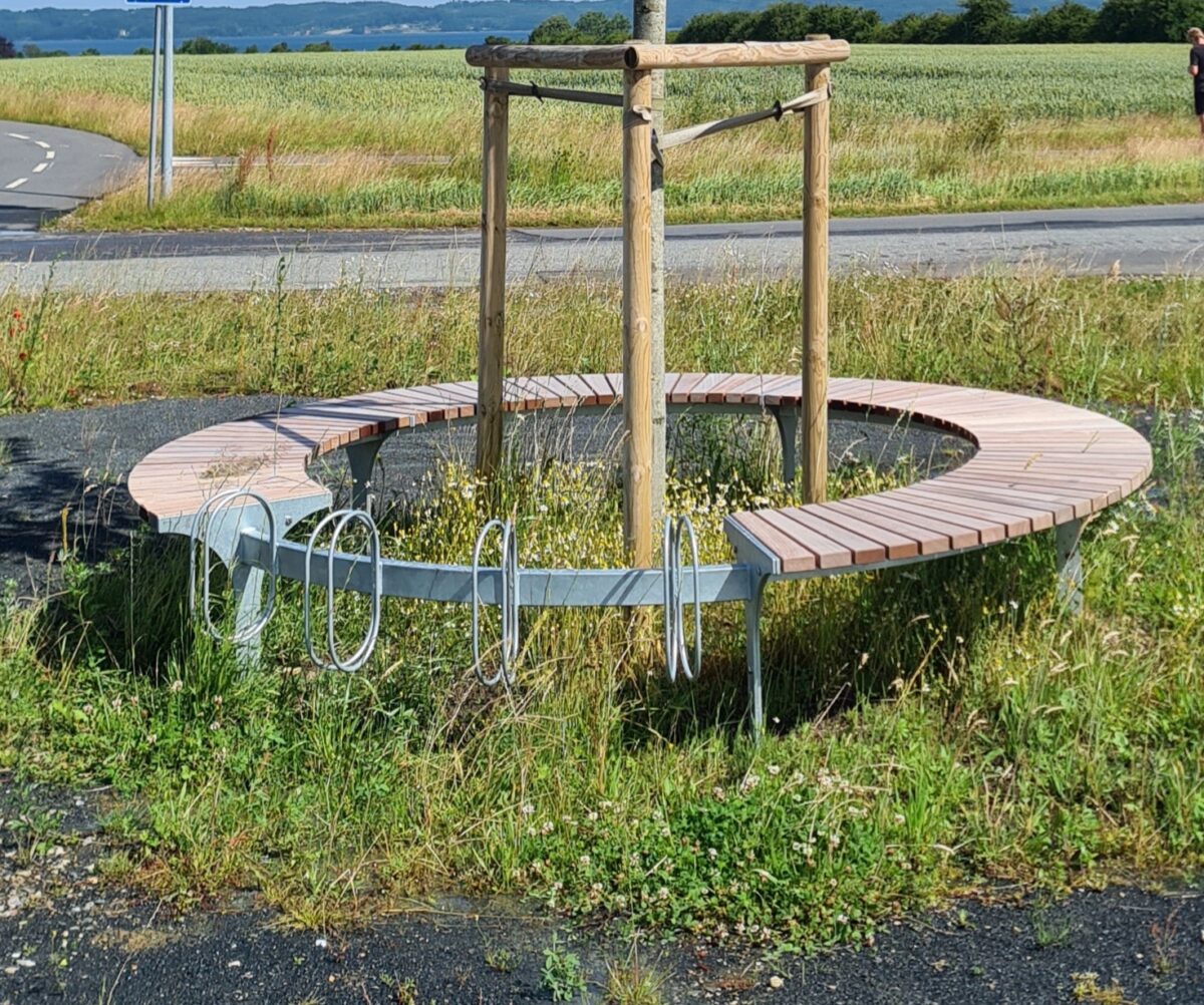 Cirkelplint med cykelparkering