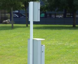 poseholder til hundeposer og hold byen ren. Praktisk hunde poseholder til hundeposer