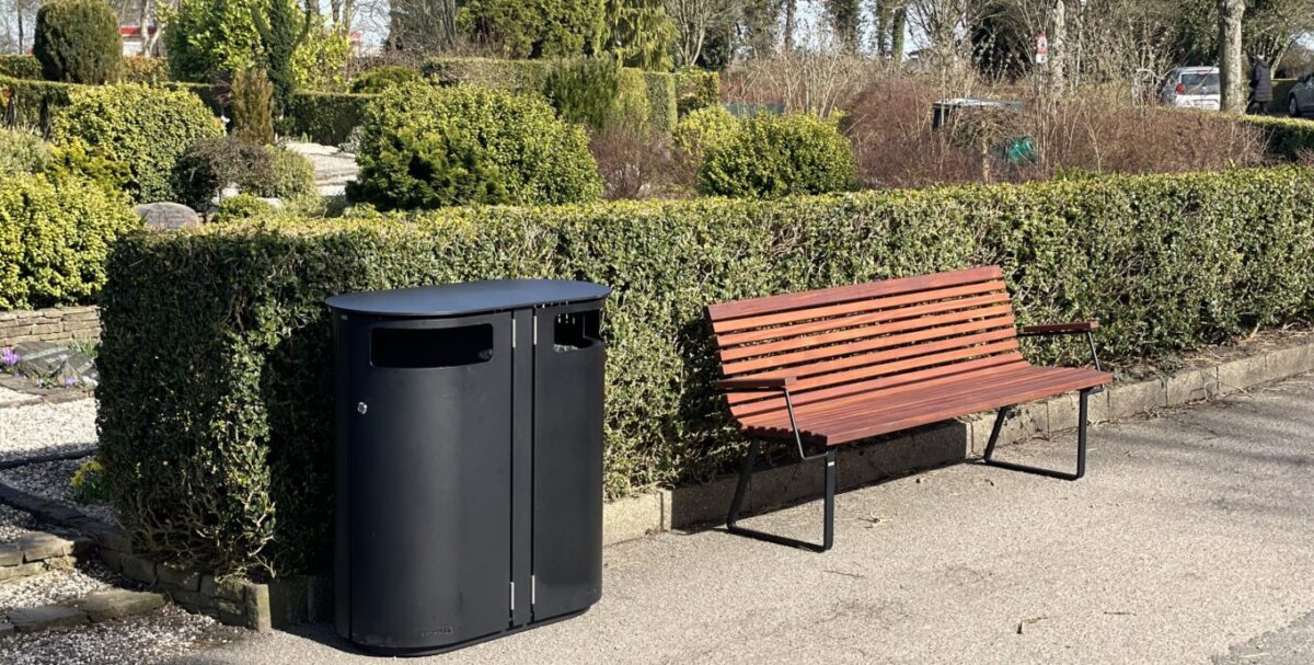 Affaldssortering 2 i en kan integreres smidigt i forskellige miljøer som parken, skolegården, havnen, boligforeningen, virksomheden, byrummet