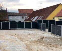 genbrugsplast modulopbyggende afskærmning til byområder med støjdæmpende effekt, afskærmning med genbrugsplast