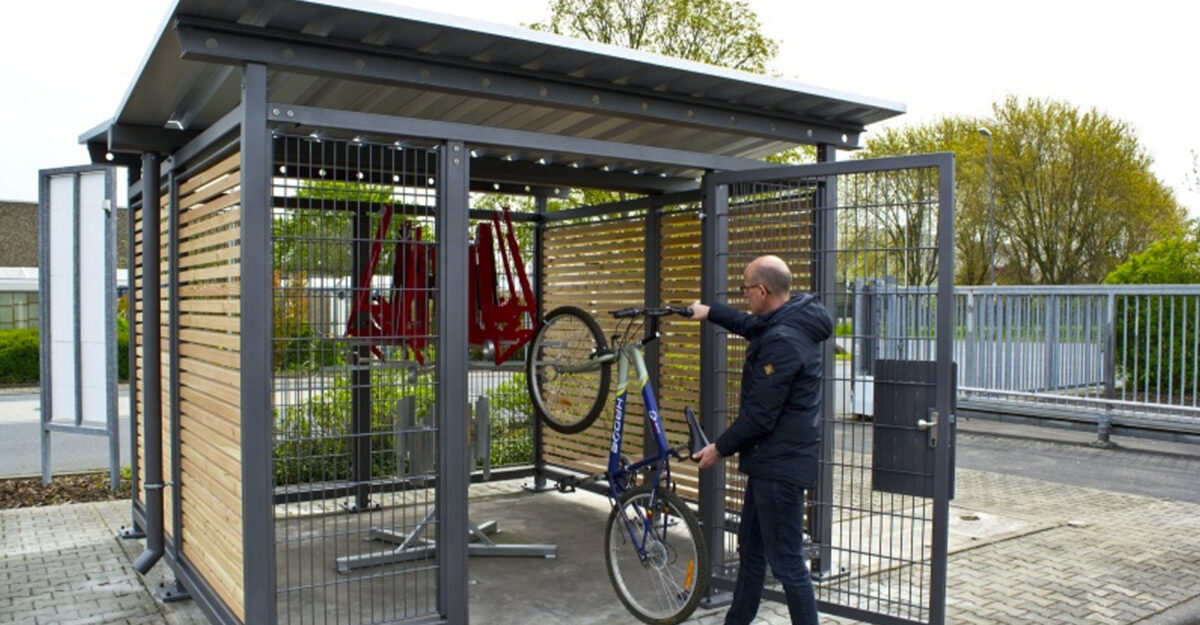 KADURA Cykelparkering - 12 cykler på kun 10m2! med sider af træprofiler eller stålgitter