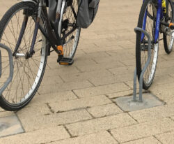 SINGOLA Cykelstand – Pladsbesparende Cykelparkering