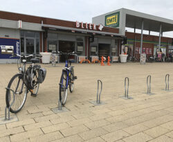 SINGOLA Cykelstand – Minimalistisk og Pladsbesparende Cykelparkering