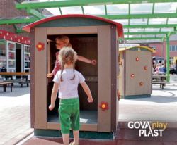 Legehuset GOVA play PLAST. Vedligeholdesfrit genbrugsplast. Legeplads, skolegård, børnehave, vuggesture, park plads forhandler BY BANG